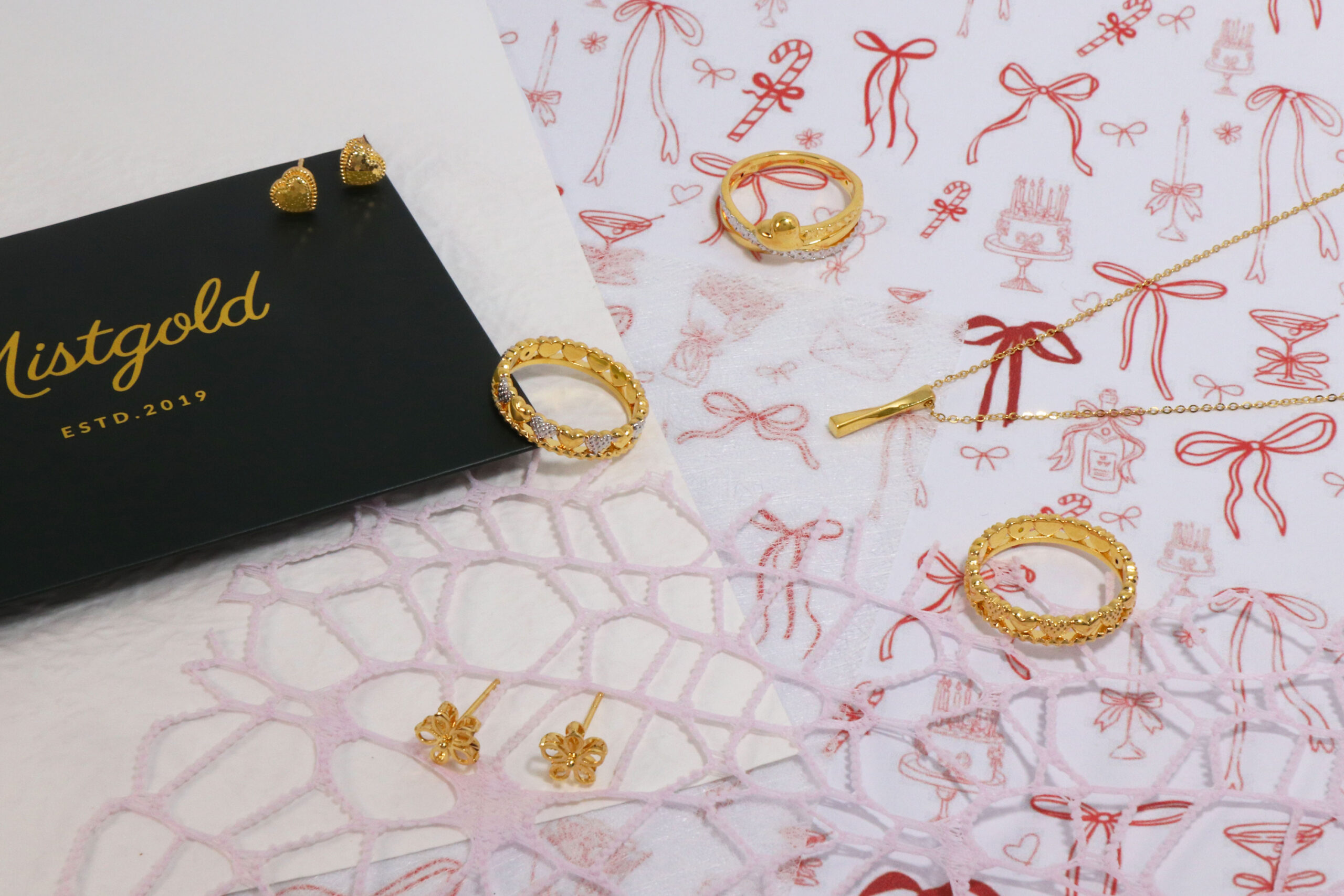 Enamored Heart Earstuds - Image 3